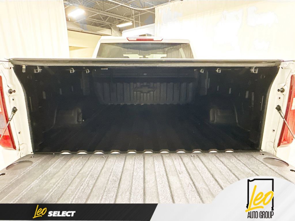Used 2022 Chevrolet Silverado 1500 RST w/ Redline Edition AWD/4WD image 25