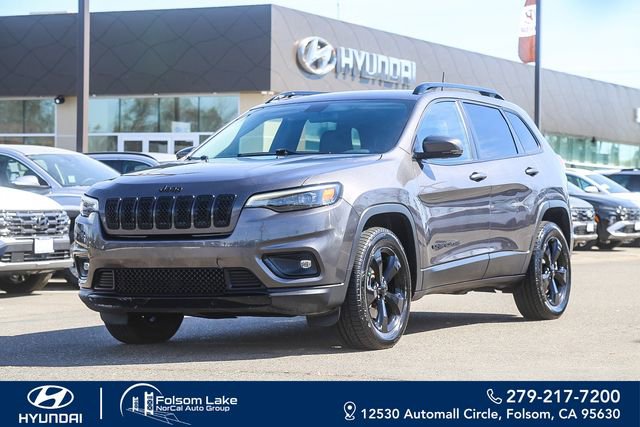 Used 2019 Jeep Cherokee Altitude video 1