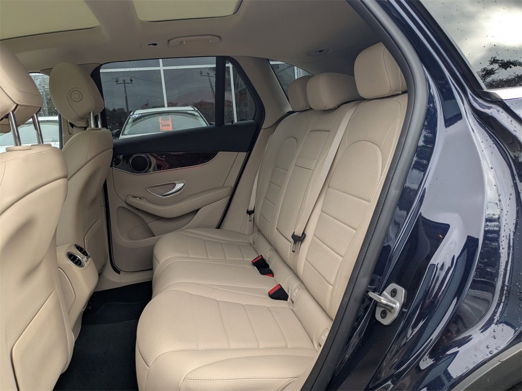 Used 2022 Mercedes-Benz GLC 300 image 17