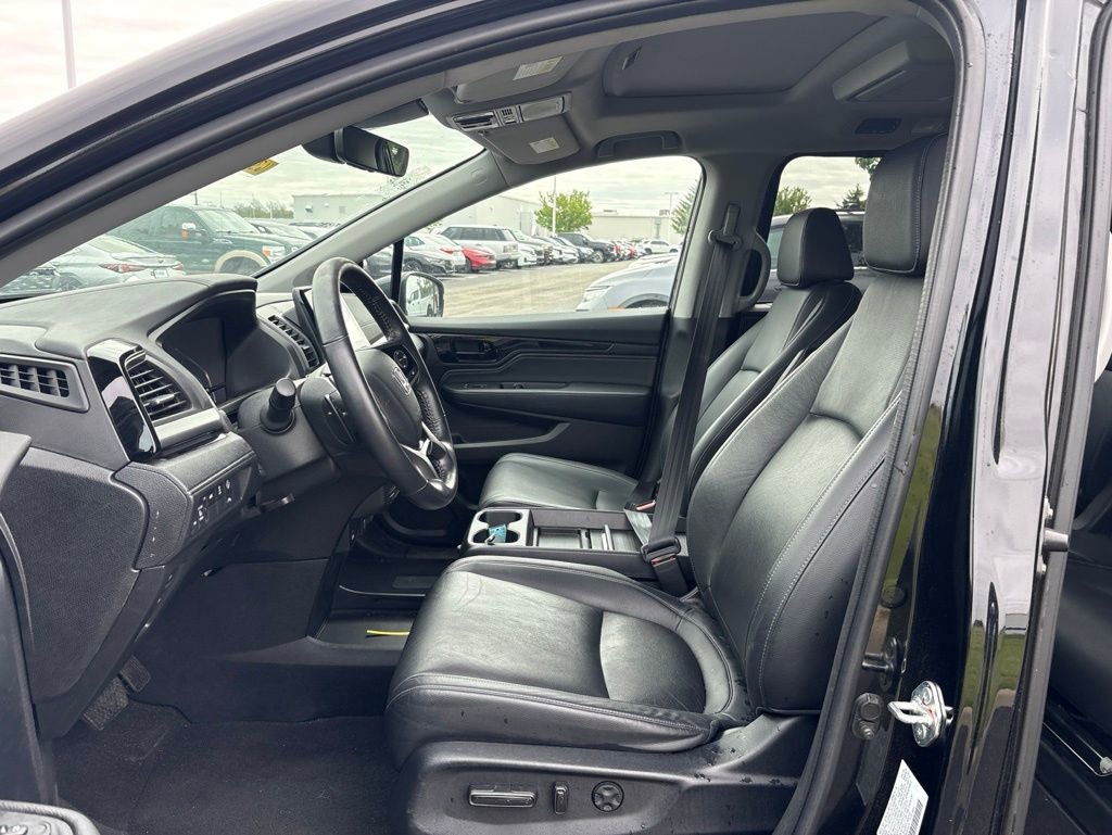 Used 2023 Honda Odyssey Touring image 17