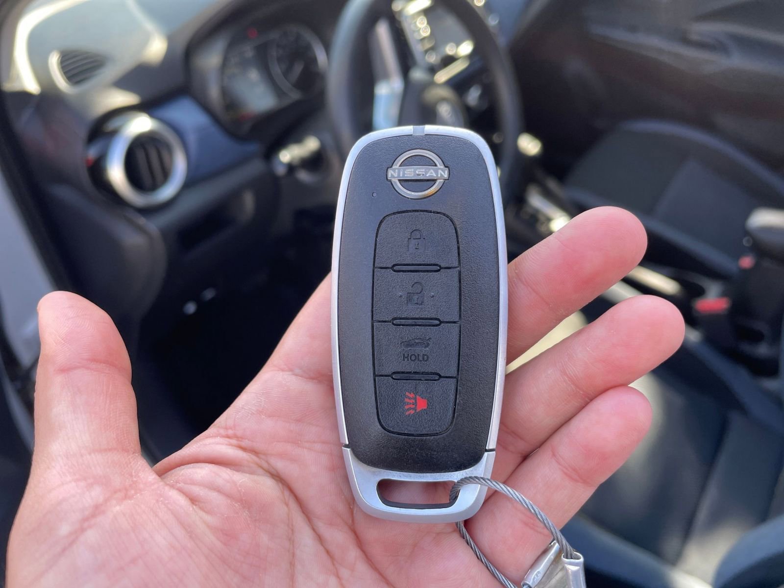 Used 2025 Nissan Versa SV image 27