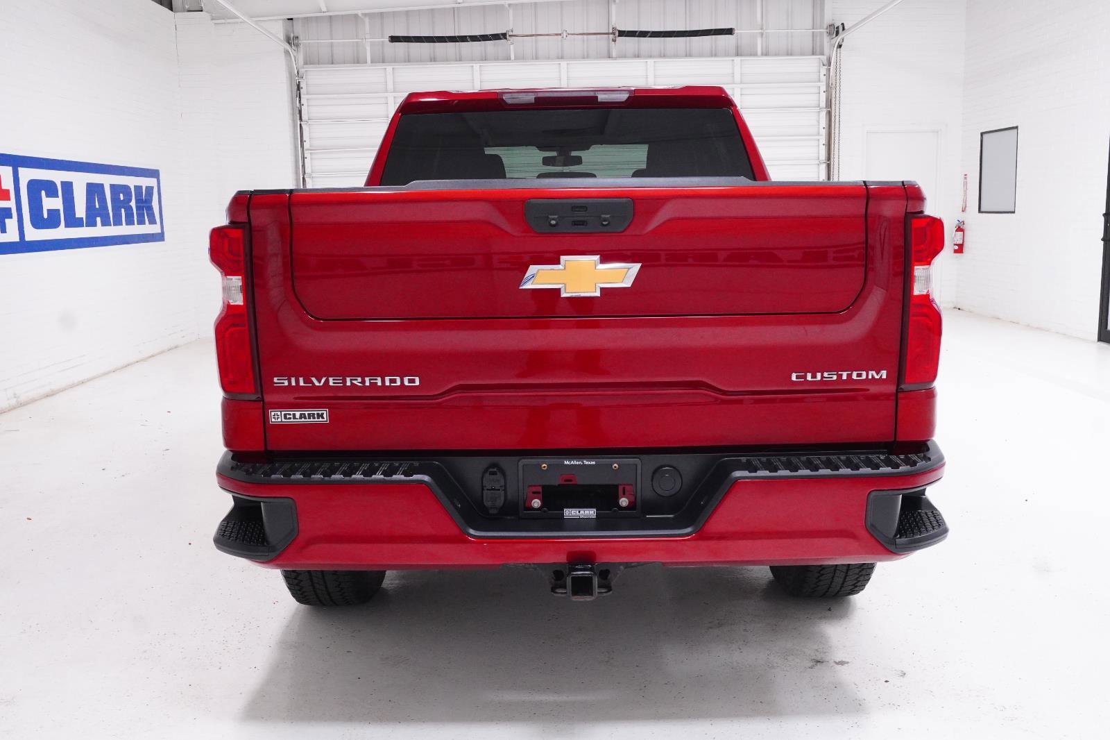 Used 2021 Chevrolet Silverado 1500 Custom AWD/4WD image 6