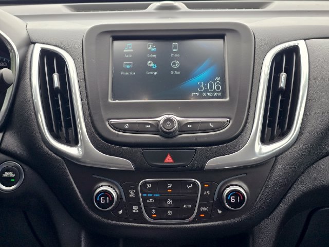 Used 2018 Chevrolet Equinox LT FWD image 20