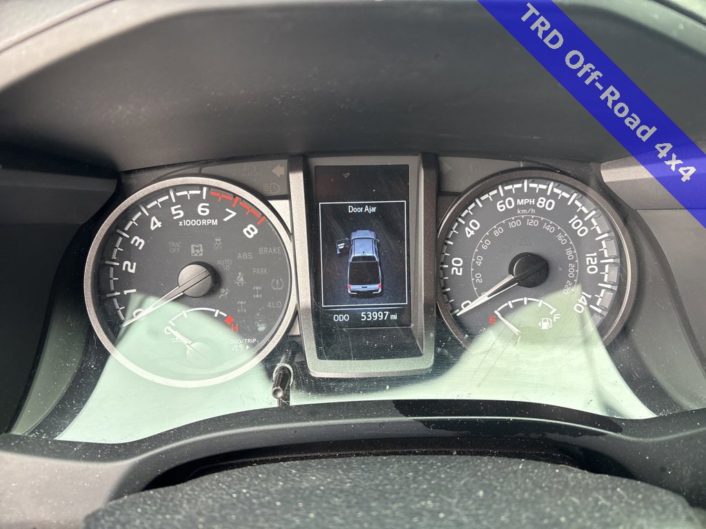Used 2022 Toyota Tacoma TRD Off-Road image 9