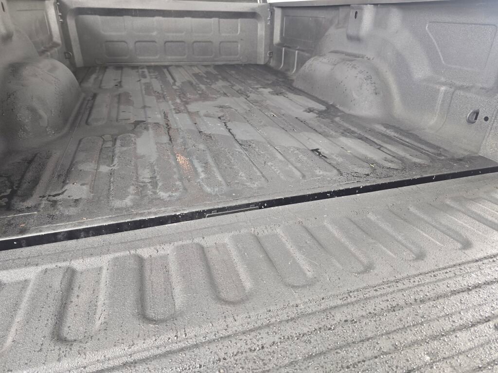 Used 2018 RAM 3500 Tradesman w/ Chrome Appearance Group image 14