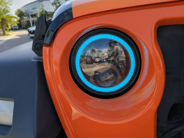 Used 2018 Jeep Wrangler Unlimited Sport S AWD/4WD image 9