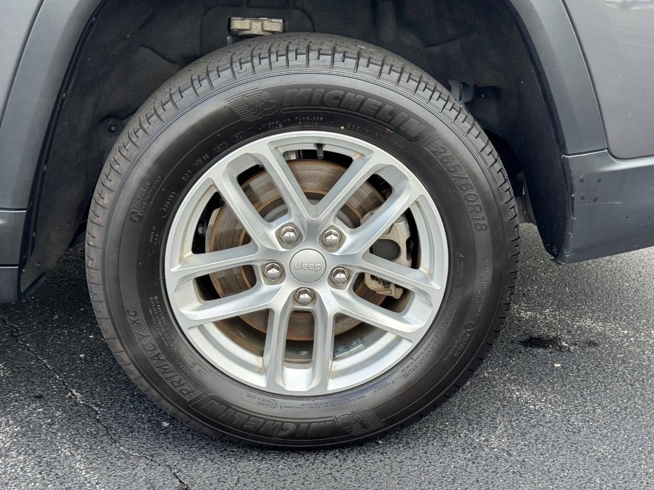 Used 2021 Jeep Grand Cherokee L Laredo w/ Luxury Tech Group I image 7