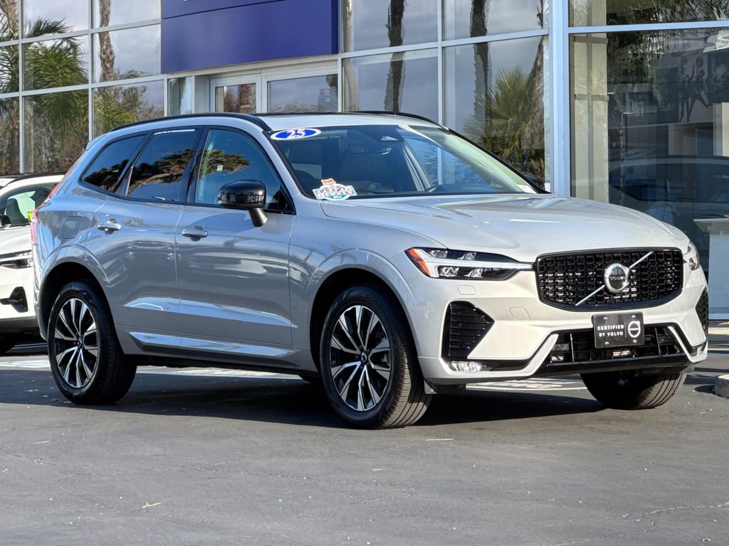 Certified 2025 Volvo XC60 B5 Core AWD/4WD image 7