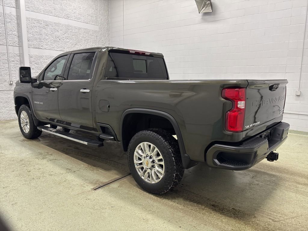 Used 2022 Chevrolet Silverado 3500 High Country w/ Z71 Off-Road Package AWD/4WD image 5