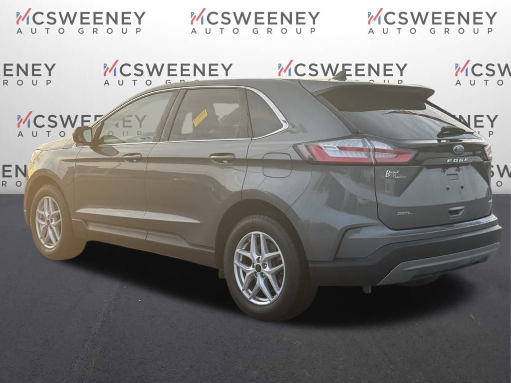 Used 2023 Ford Edge SEL w/ Convenience Package image 3