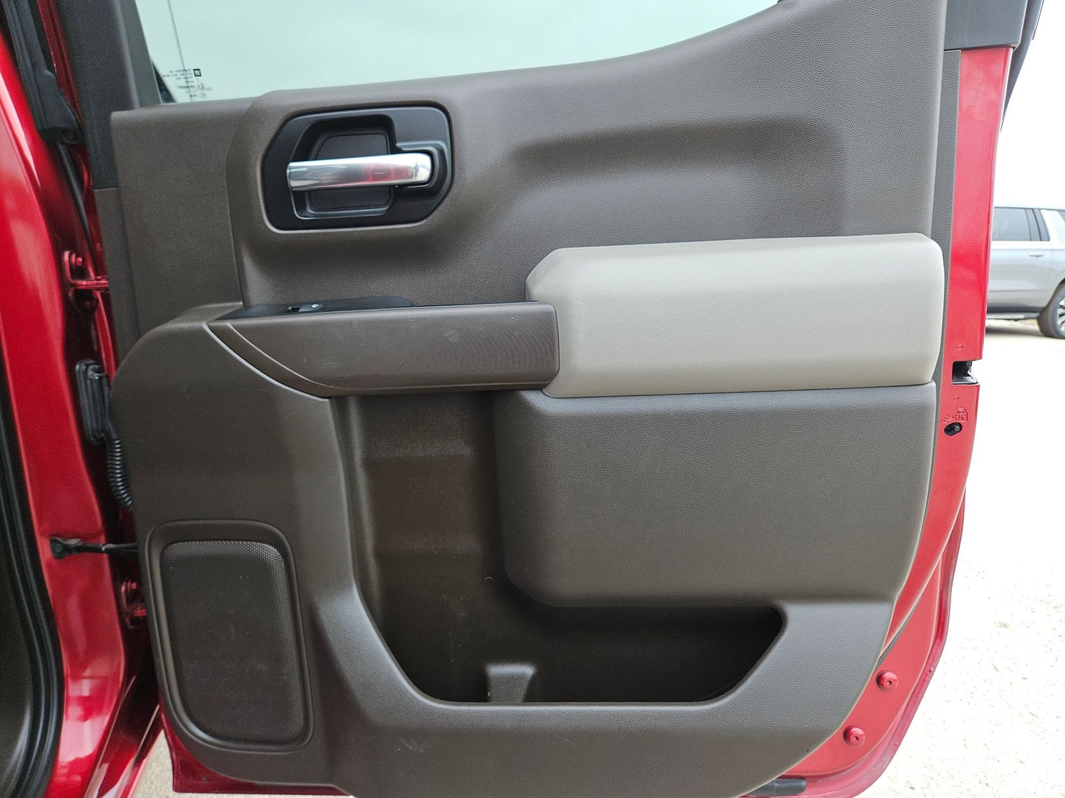 Used 2019 Chevrolet Silverado 1500 LT RWD image 25