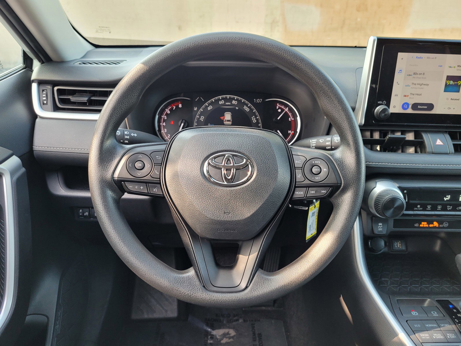 Used 2024 Toyota RAV4 LE image 16