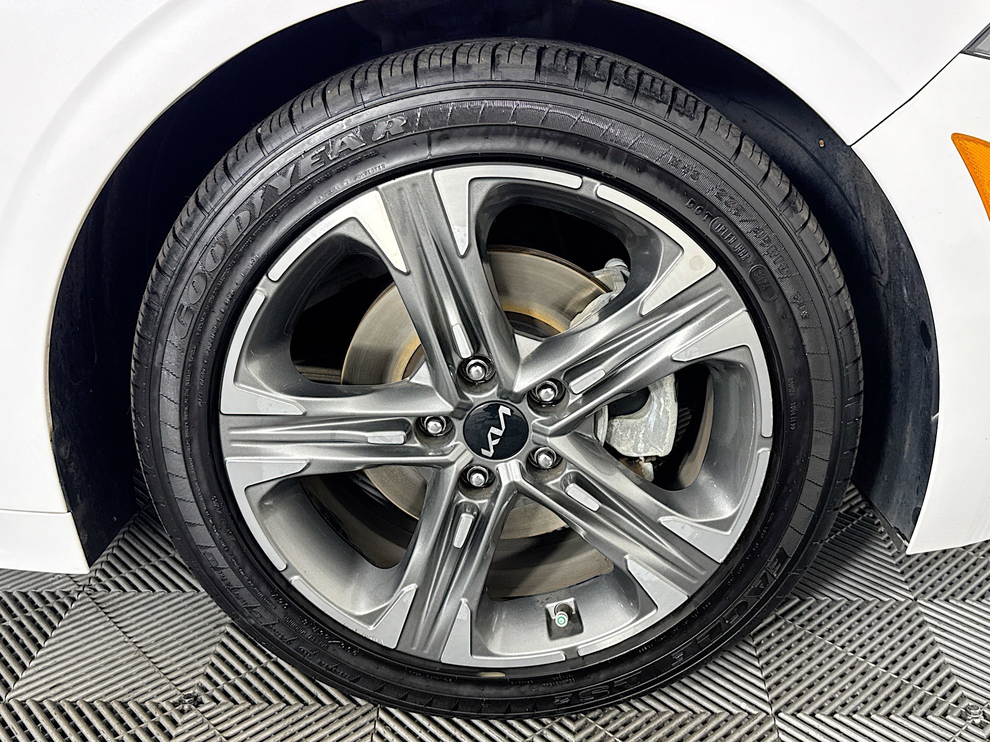 Used 2023 Kia K5 EX image 31