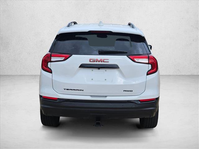 Used 2024 GMC Terrain SLE w/ Elevation Edition image 6