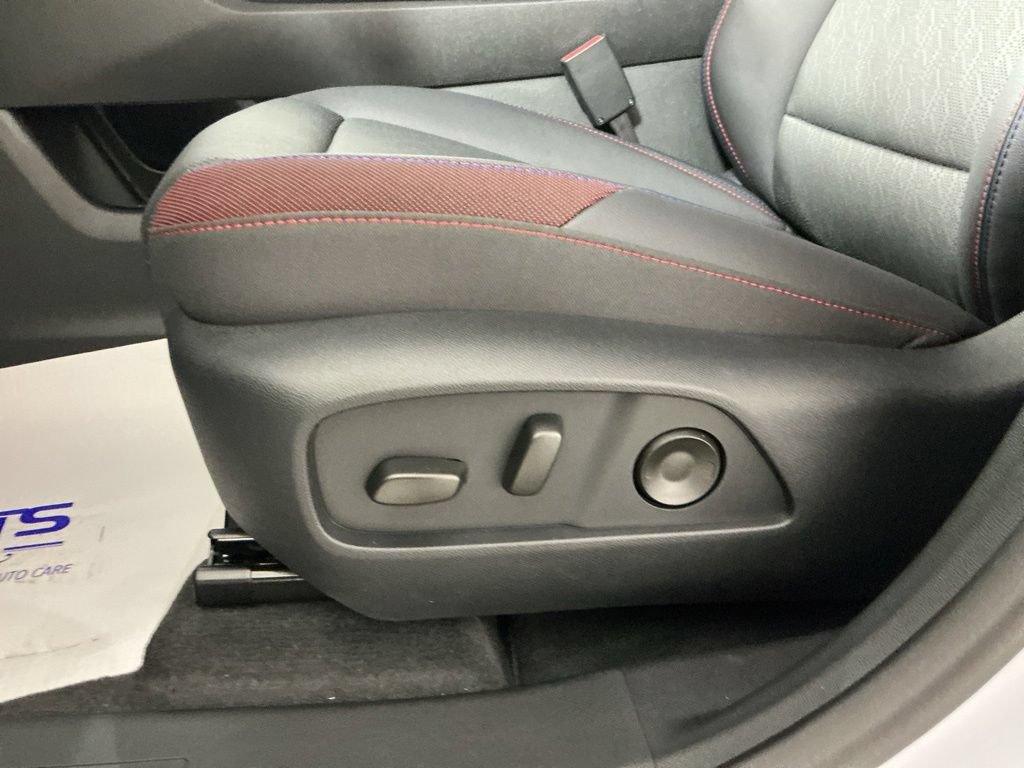 New 2026 Chevrolet Equinox RS w/ Convenience Package III AWD/4WD image 6