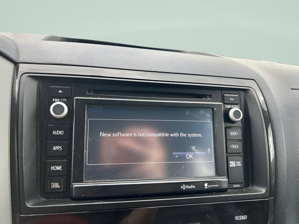 Used 2016 Toyota Sequoia Platinum AWD/4WD image 28