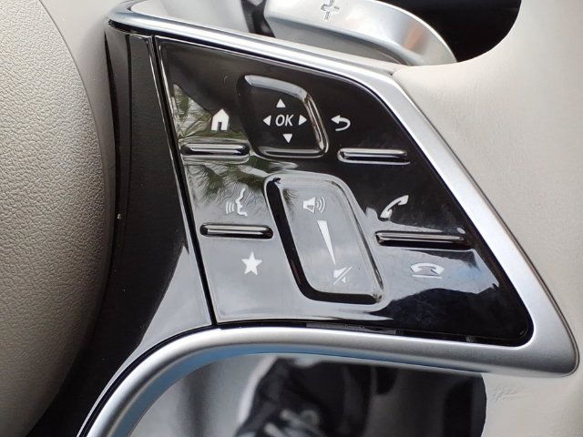 Certified 2023 Mercedes-Benz EQS 580 4MATIC SUV image 10