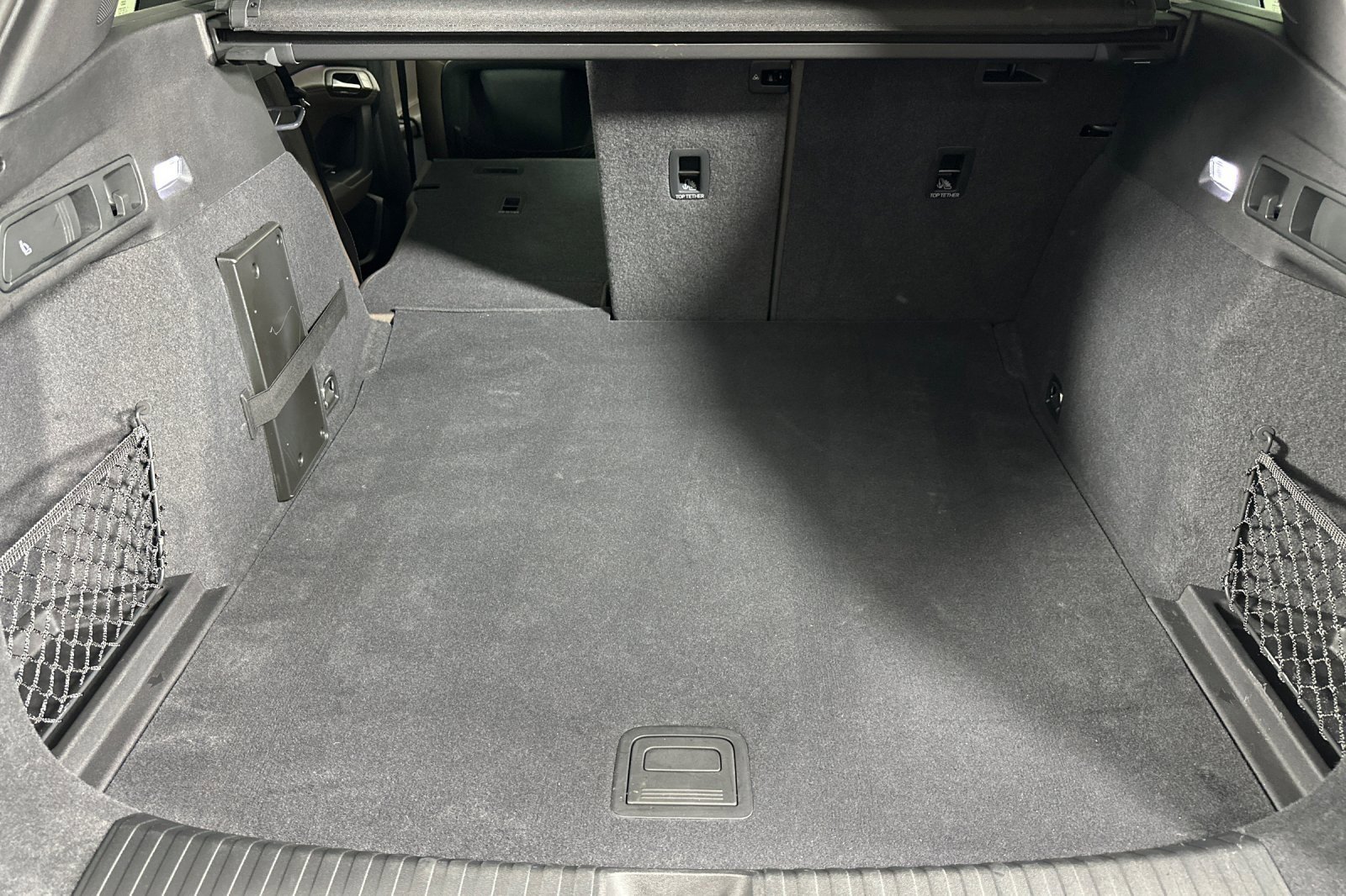 Used 2025 Audi Q6 e-tron Premium w/ Convenience Package image 14