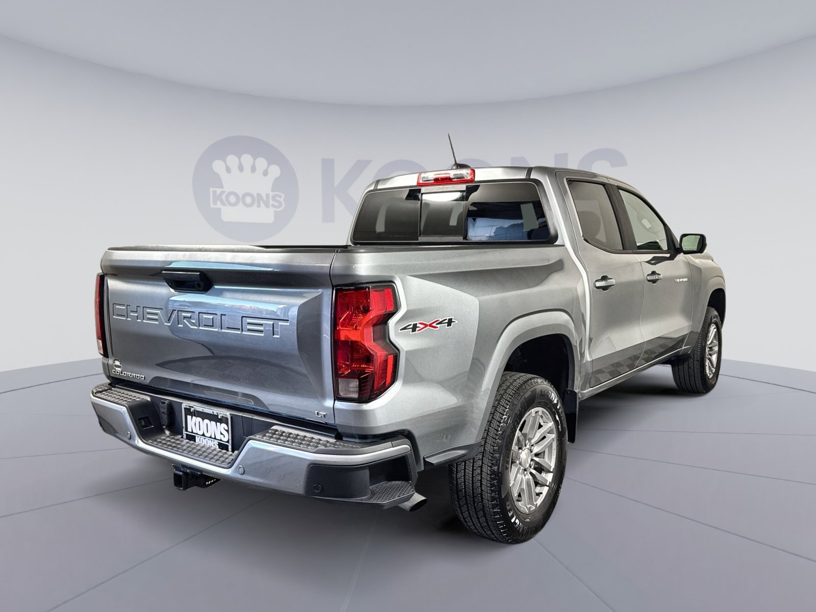 Used 2024 Chevrolet Colorado LT w/ LT Convenience Package II image 7