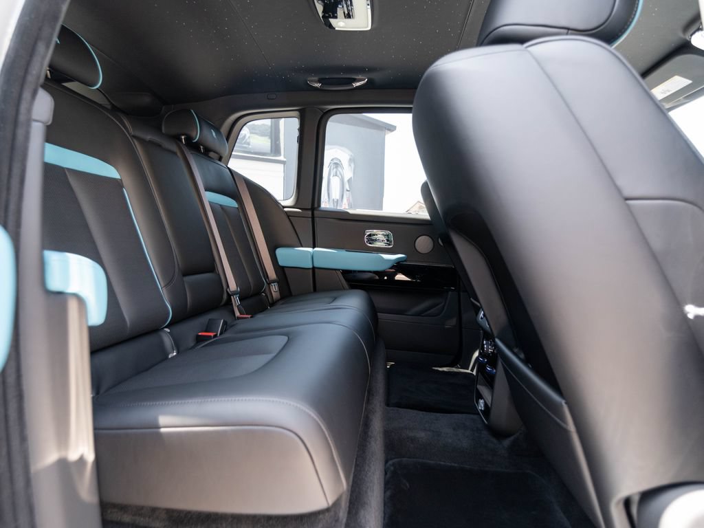 New 2026 Rolls-Royce Cullinan AWD/4WD image 31
