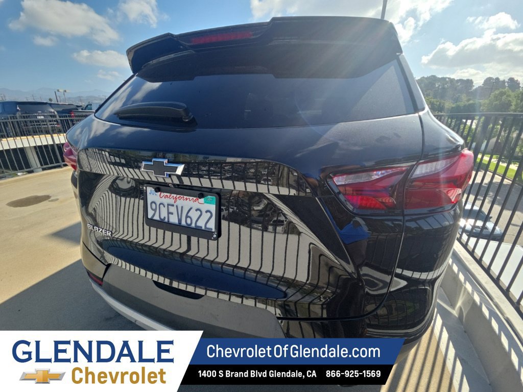 Used 2022 Chevrolet Blazer LT w/ LPO, Black Grille Bar Package FWD image 6