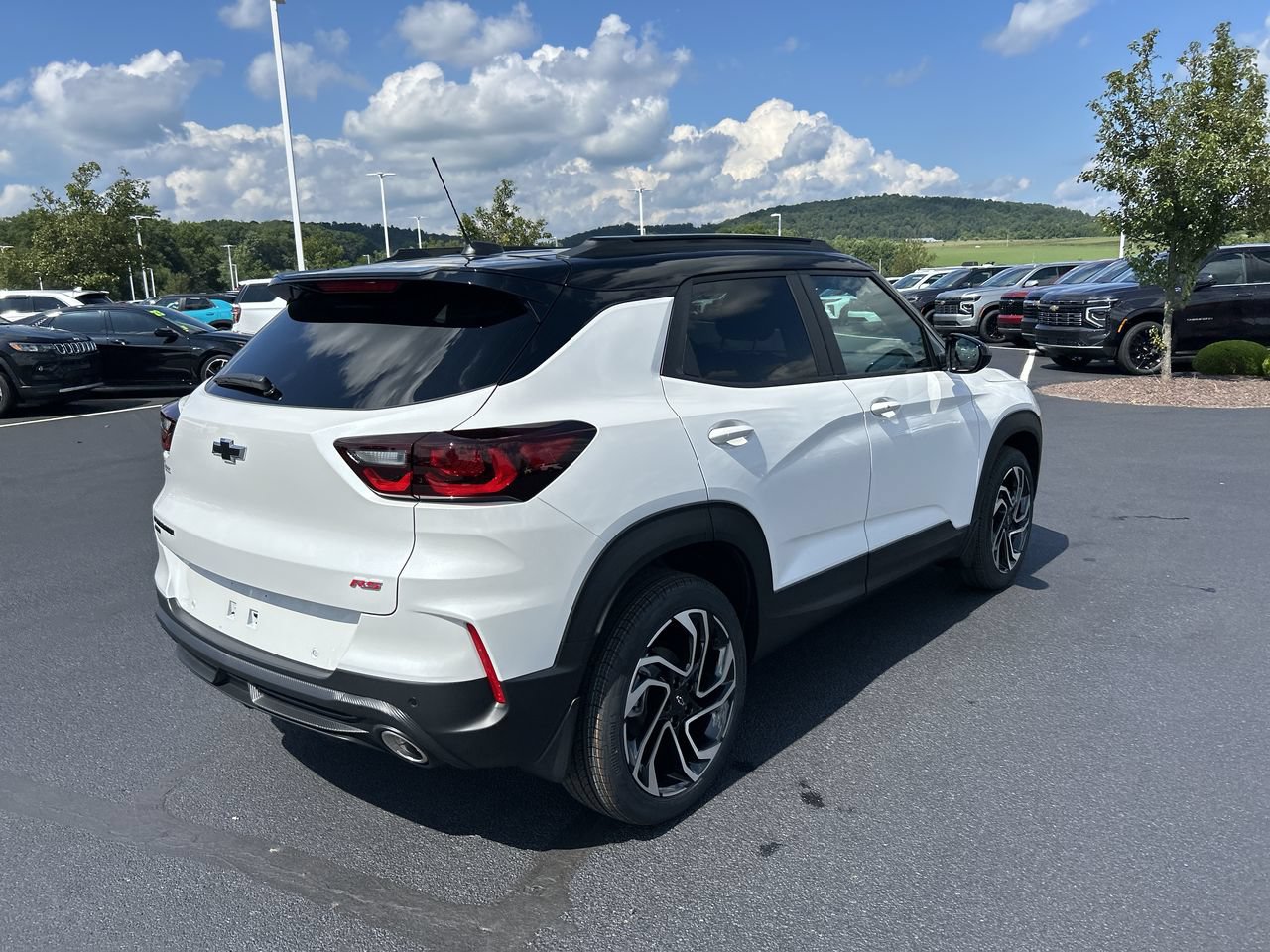 New 2026 Chevrolet TrailBlazer RS w/ Convenience Package AWD/4WD image 7