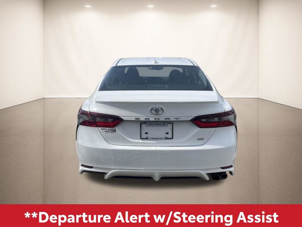 Used 2024 Toyota Camry SE FWD image 5