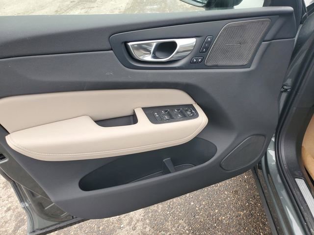New 2026 Volvo XC60 B5 Plus w/ Protection Package Premier image 10