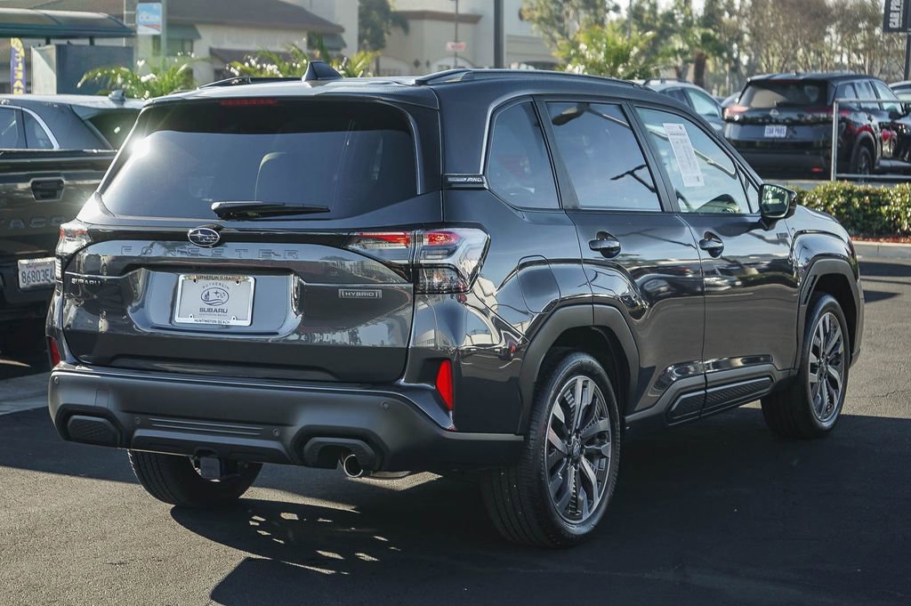 Used 2025 Subaru Forester Touring image 5
