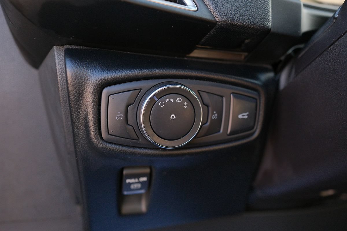 Used 2016 Lincoln MKX Select w/ Select Plus Package FWD image 13
