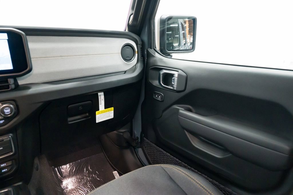 New 2026 Jeep Gladiator Sport AWD/4WD image 10