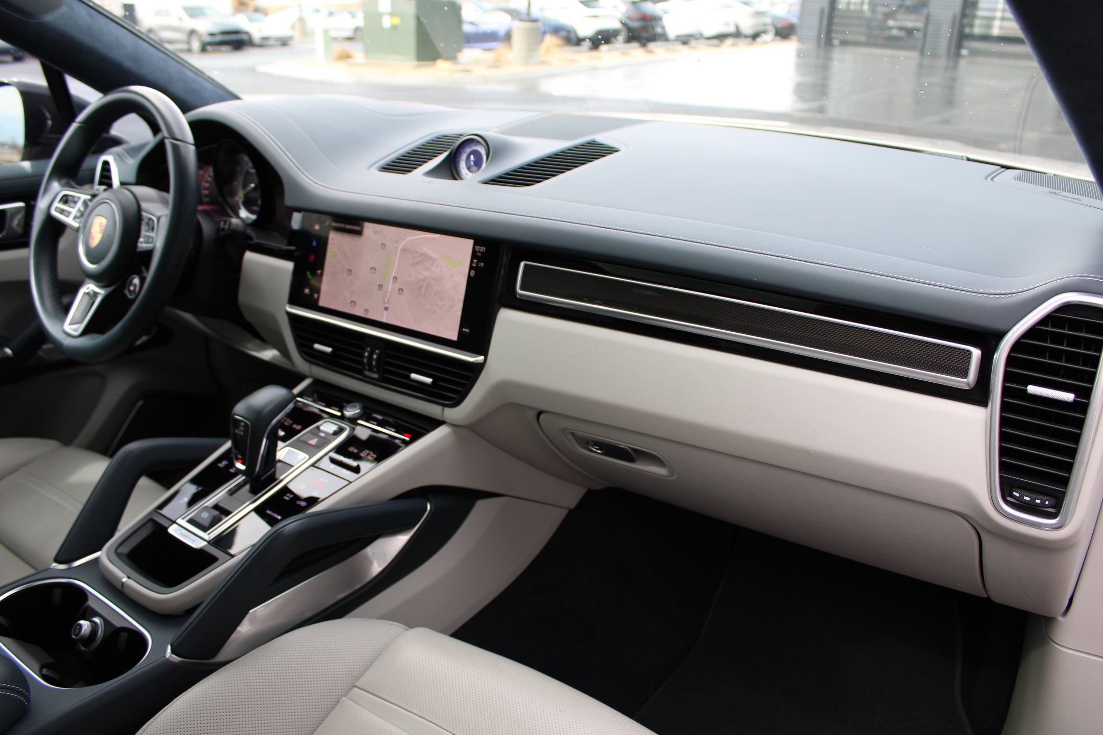 Used 2023 Porsche Cayenne Turbo S image 26