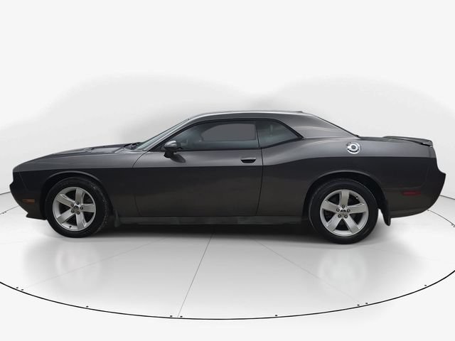 Used 2013 Dodge Challenger SXT Plus RWD image 9