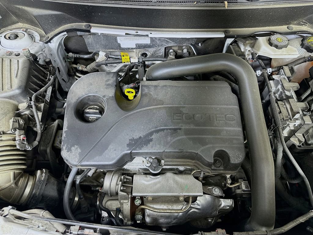 Used 2025 Chevrolet Equinox LT image 9