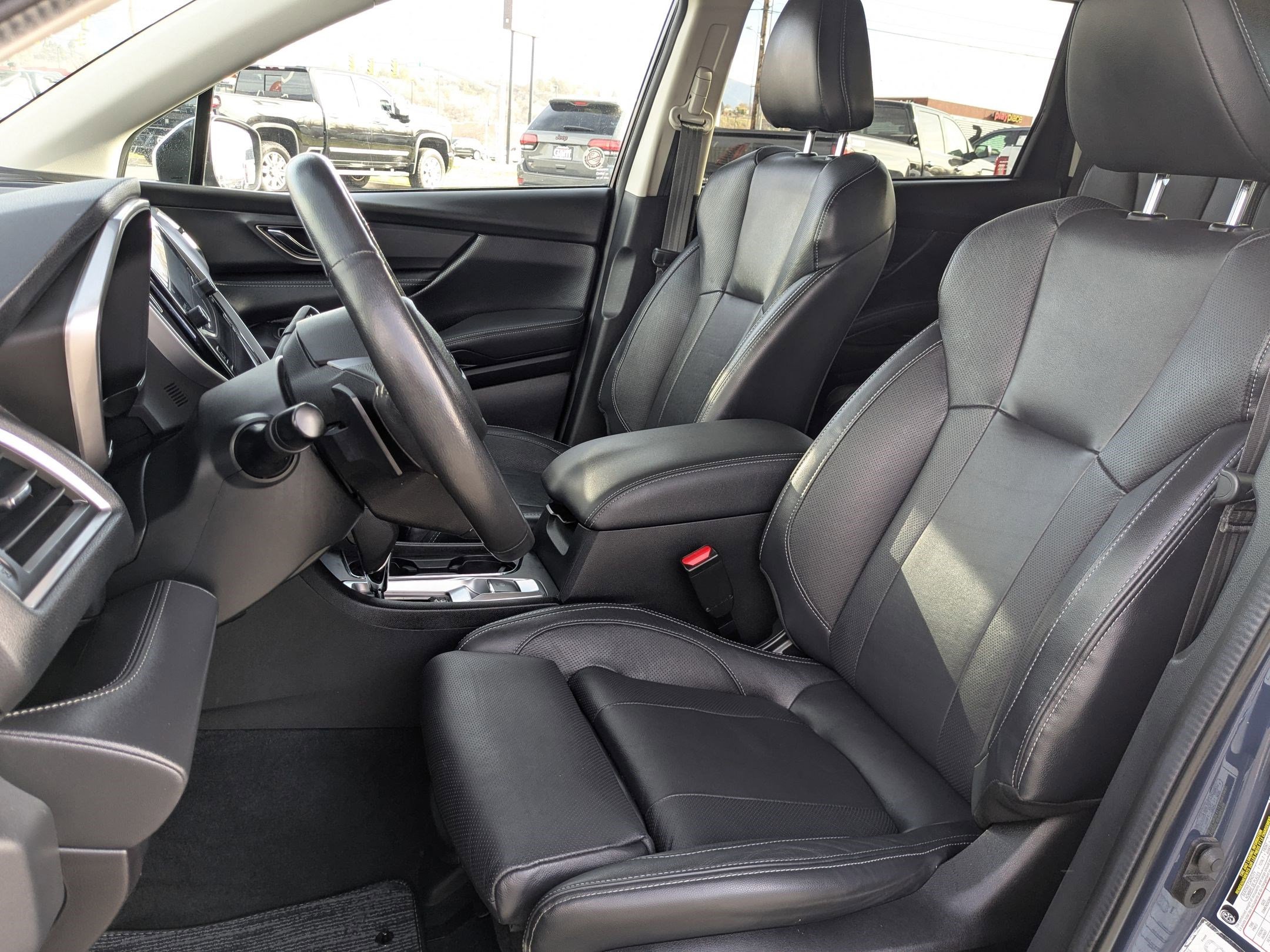 Used 2023 Subaru Ascent Limited w/ Technology Package image 29