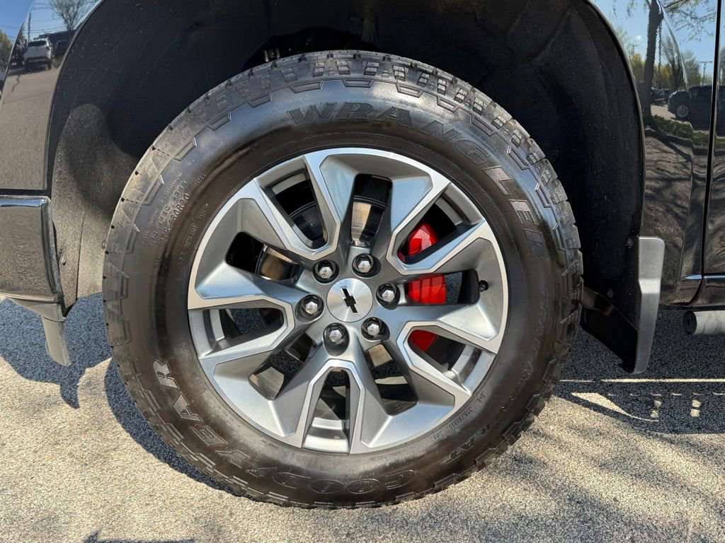 Used 2026 Chevrolet Silverado 1500 RST AWD/4WD image 32
