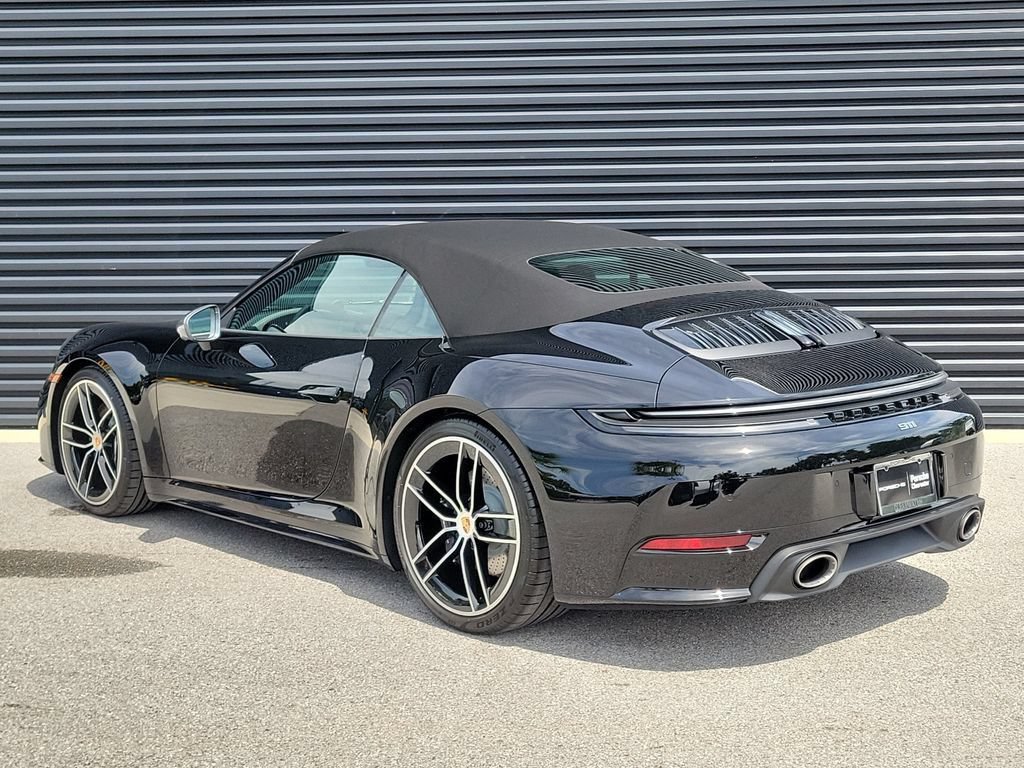 Used 2026 Porsche 911 Carrera T RWD image 3