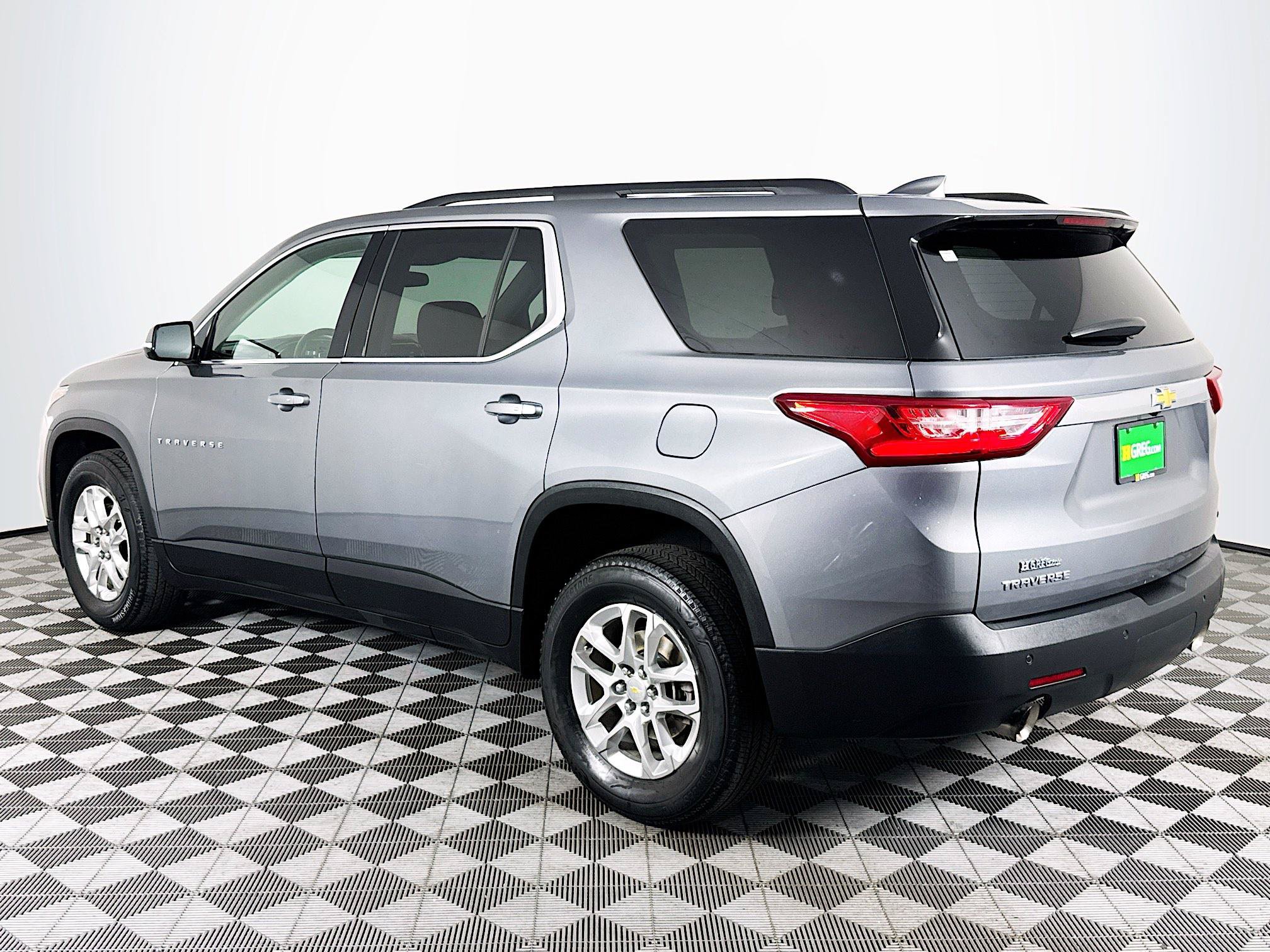 Used 2019 Chevrolet Traverse LT FWD image 6