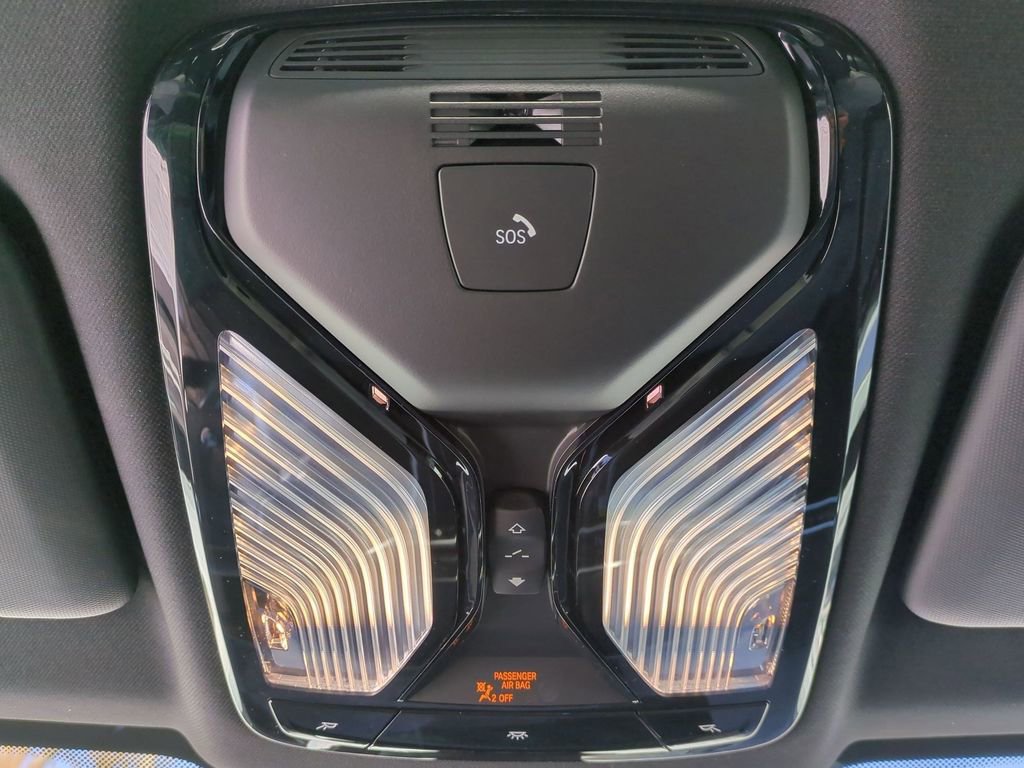 New 2026 BMW X5 xDrive40i w/ Climate Comfort Package image 18