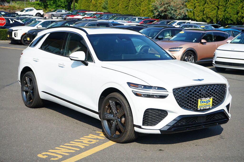 Used 2025 Genesis GV70 3.5T Sport w/ Sport Prestige Package image 3