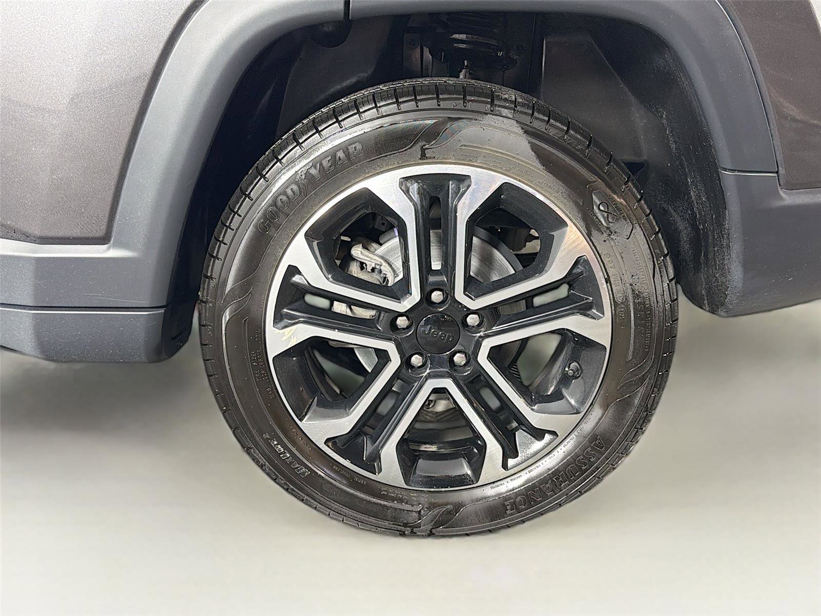 Used 2022 Jeep Compass Limited AWD/4WD image 30