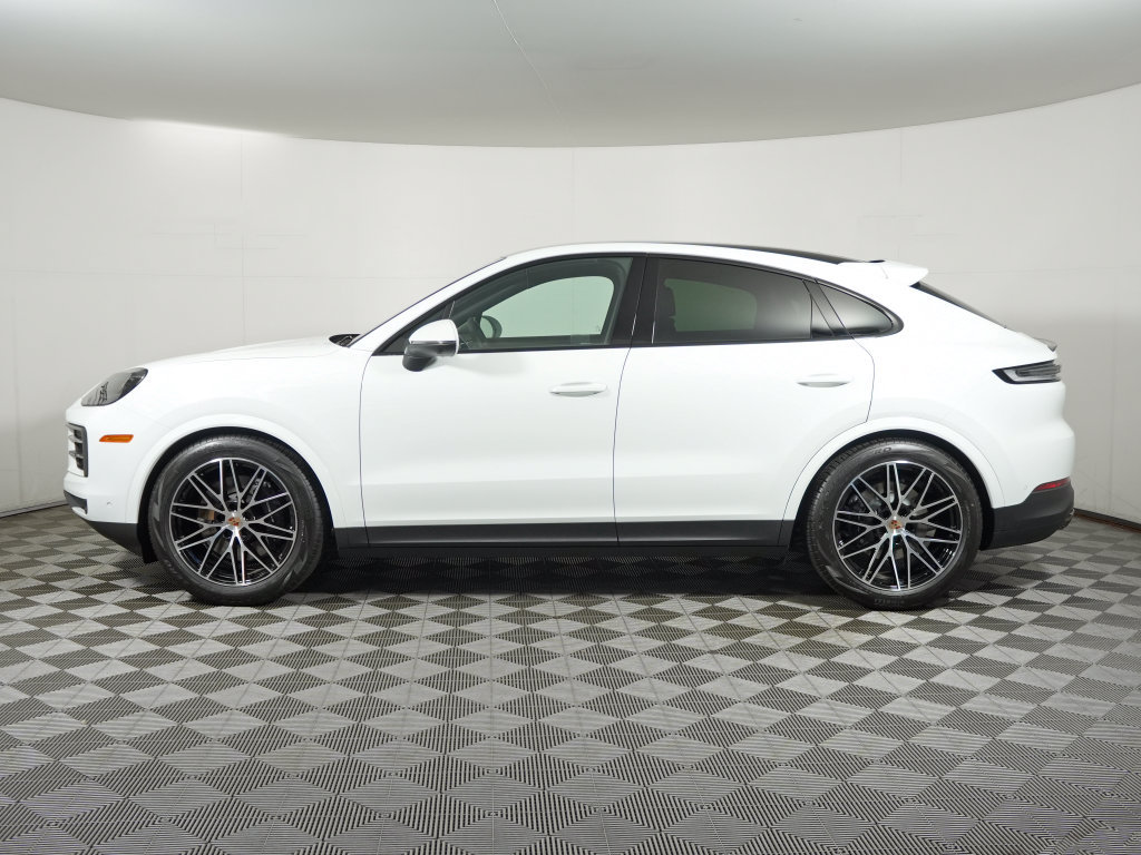 New 2026 Porsche Cayenne Coupe AWD/4WD image 2