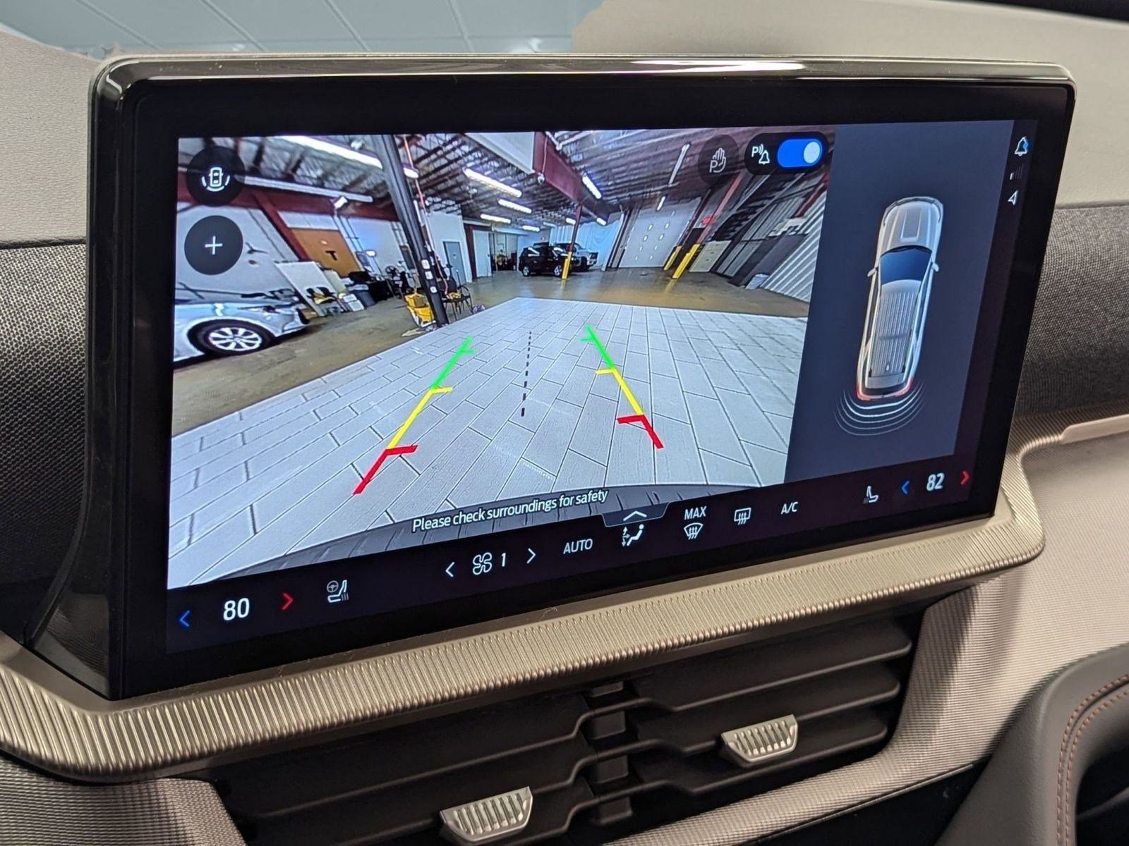 New 2026 Ford Explorer Active w/ Active Comfort Package image 30