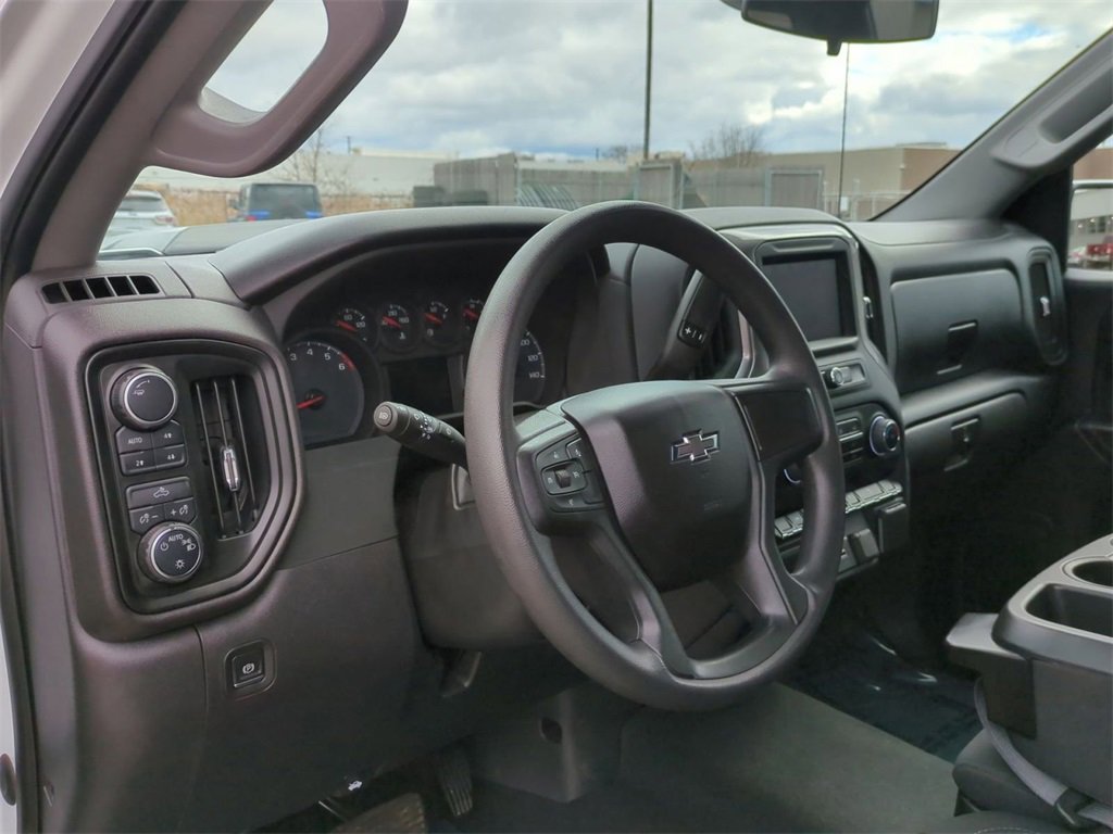 Used 2022 Chevrolet Silverado 1500 Custom Trail Boss w/ LPO, Dark Essentials Package image 10