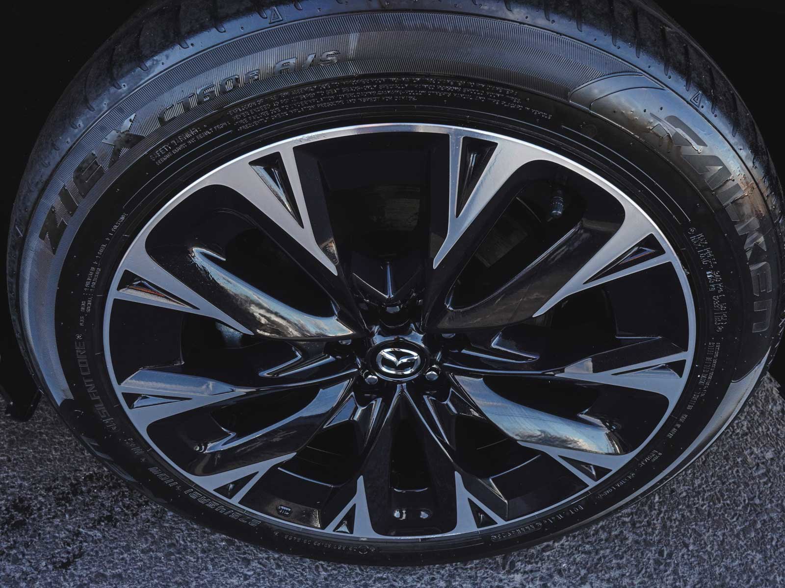 Used 2024 MAZDA CX-90 Plug-In Hybrid w/ Premium Pkg image 8