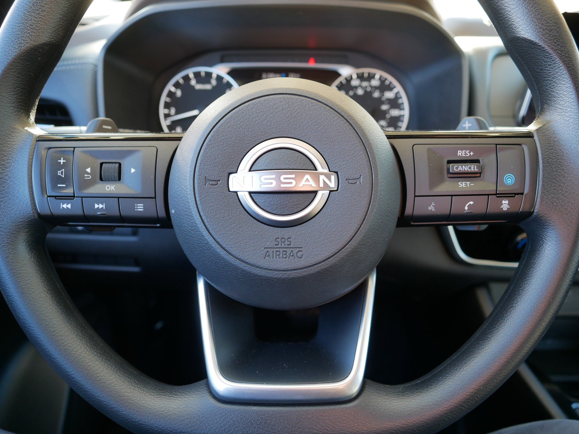 Certified 2022 Nissan Rogue SV image 25