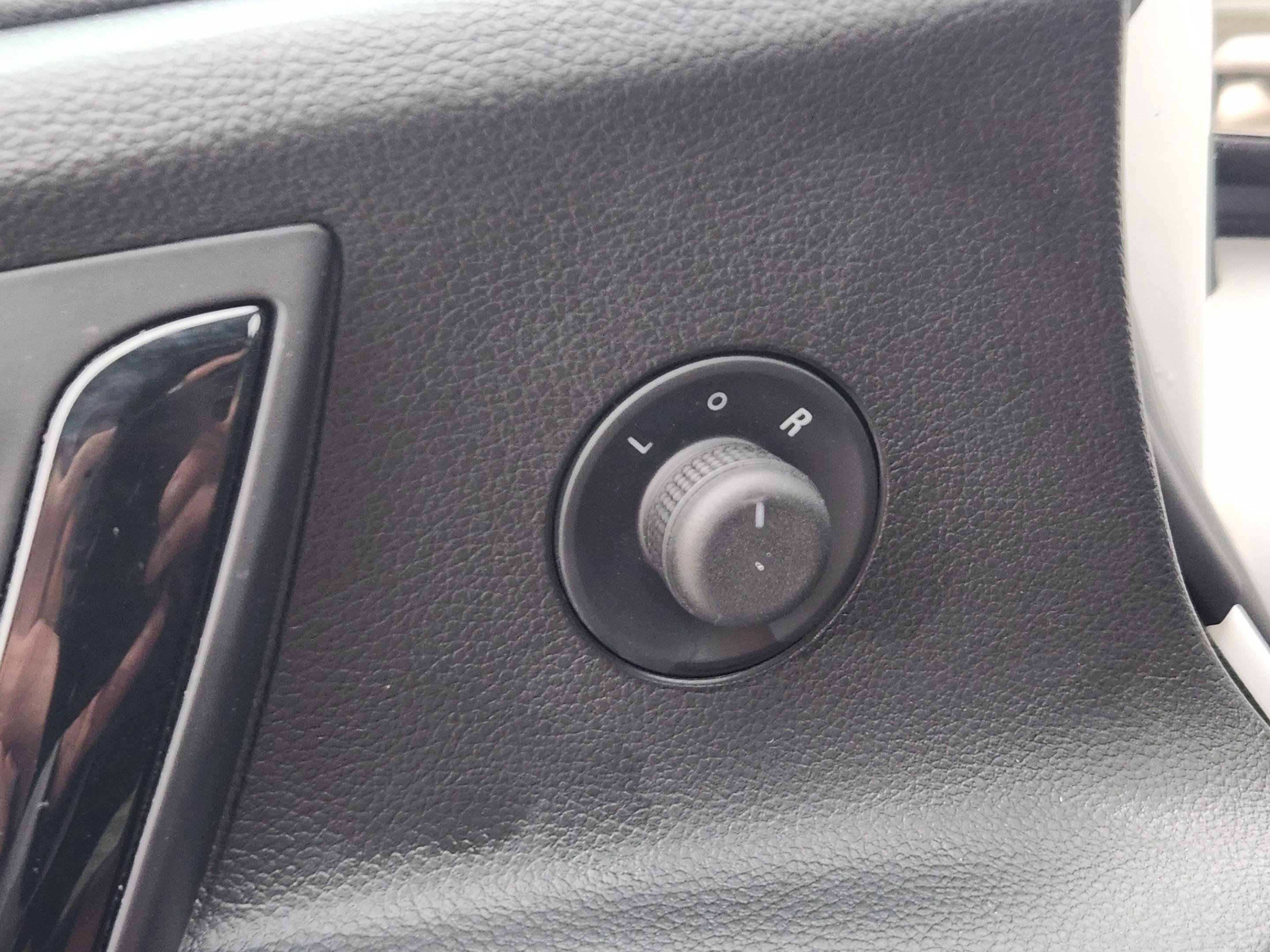 Used 2019 Buick Cascada Premium image 25