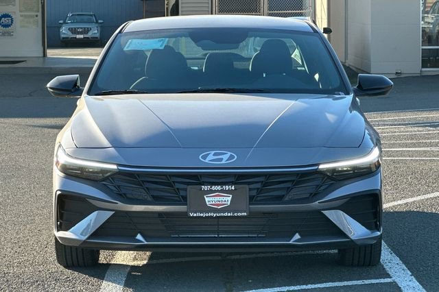 New 2026 Hyundai Elantra Sport image 3