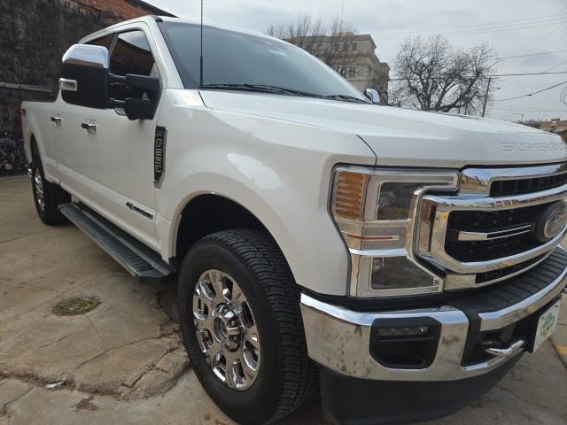 Used 2021 Ford F250 Lariat w/ Lariat Ultimate Package image 3