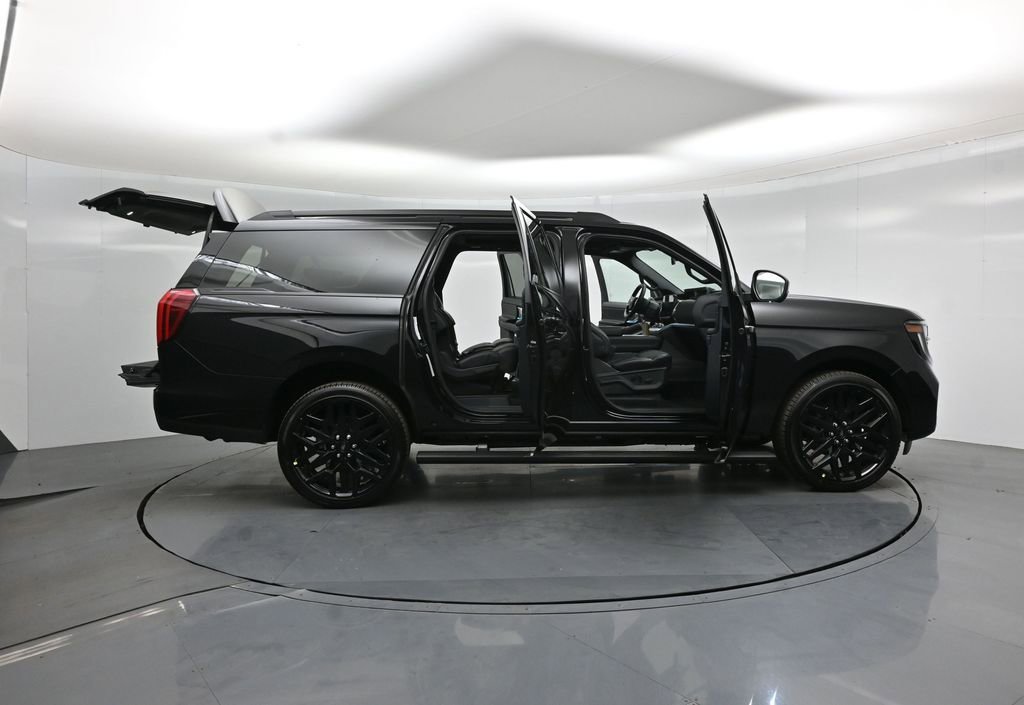 New 2026 Ford Expedition Max Platinum image 4
